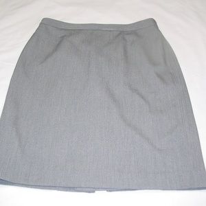 ANN TAYLOR LOFT GRAY SKIRT SIZE 4